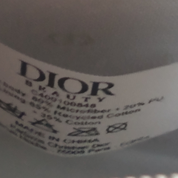 Dior Silver Makeup Round Bag Pouch Clutch New No Tag With Box - Picture 9 of 10